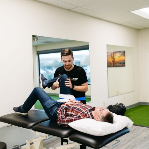 hip-pain-relief-Aurelio-Performance-Physical-Therapy-Scottsdale-AZ